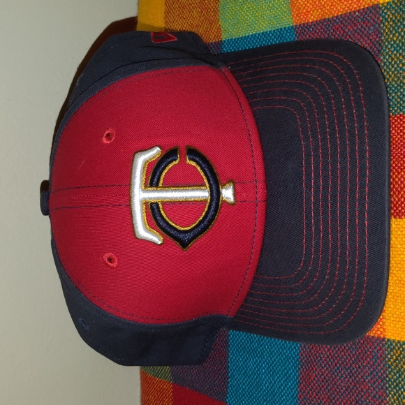 New Era 9FORTY MLB Minnesota Twins Embroidered Snapback Cap Hat - Picture 1 of 9